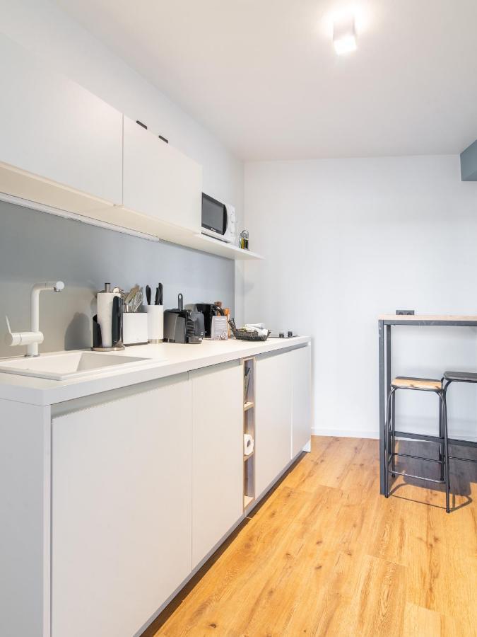 Limehome Wolfsburg Porschestrasse Buitenkant foto