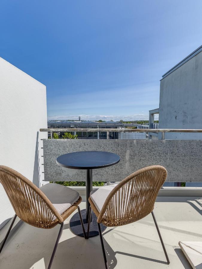 Limehome Wolfsburg Porschestrasse Buitenkant foto