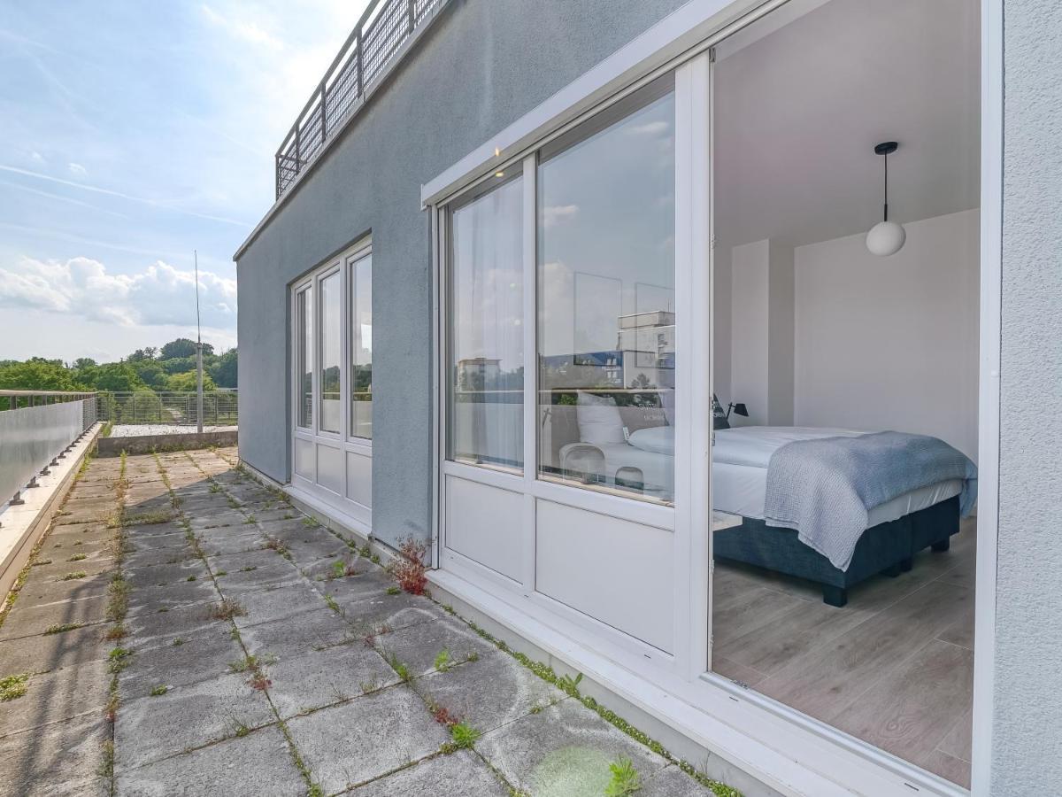 Limehome Wolfsburg Porschestrasse Buitenkant foto